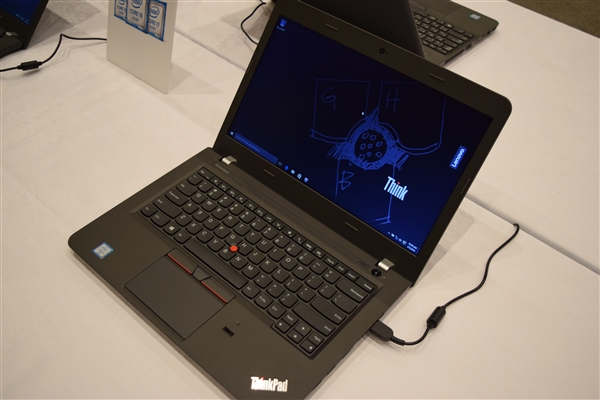 ThinkPad E450が特別クーポン適用で15パーセントオフで4万円台で購入できます！