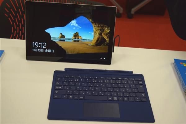 Surface Pro 4 タブレット切り離し
